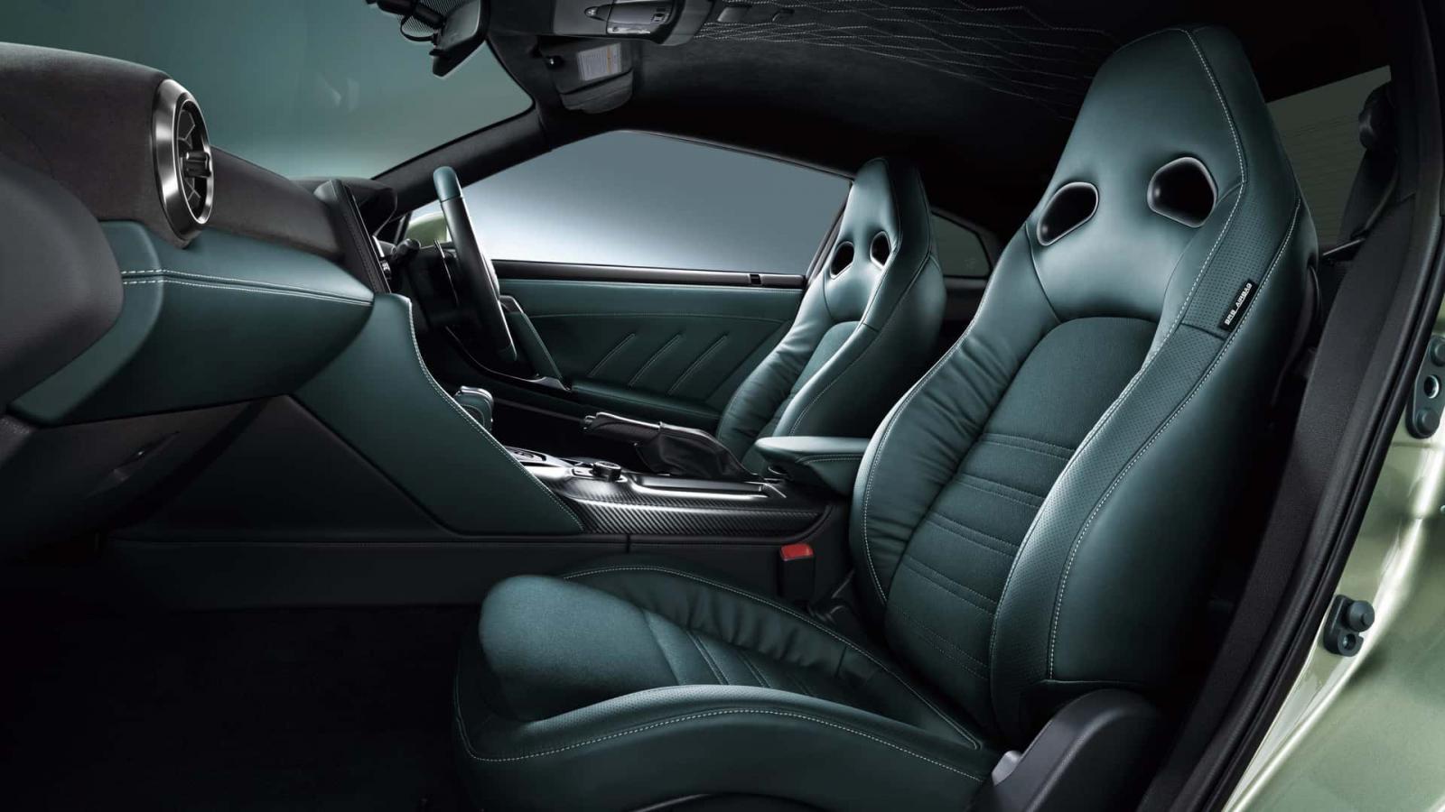 Το νεότερο Nissan GT-R έκανε πρεμιέρα με μικρές αλλαγές
